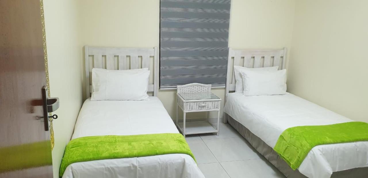 2527 San Lameer Villa